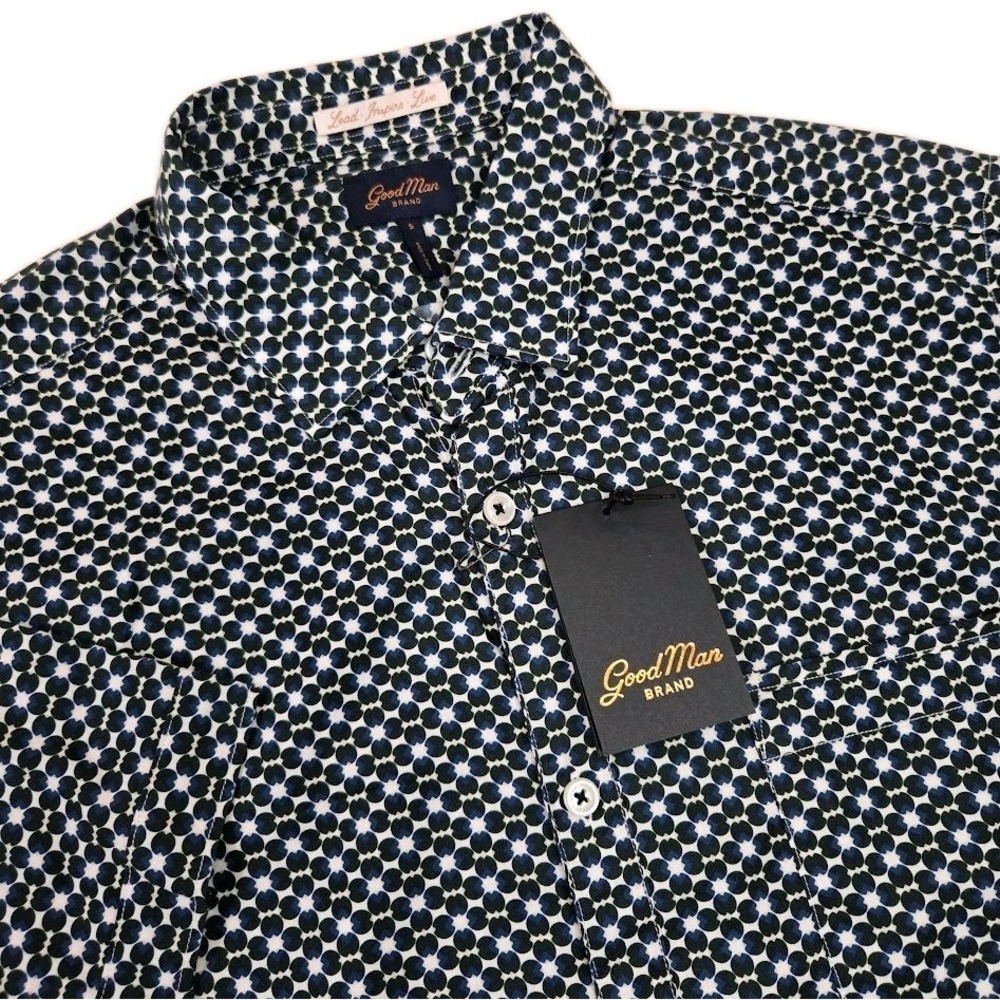Good Man Brand Sky Captain Seine Geo Short Sleeve Button Up Shirt Size SMALL NWT